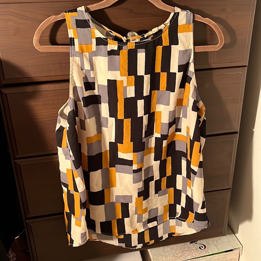 Sleeveless Blouse - Geometric Design - Gold - Grey - Black - White - Large